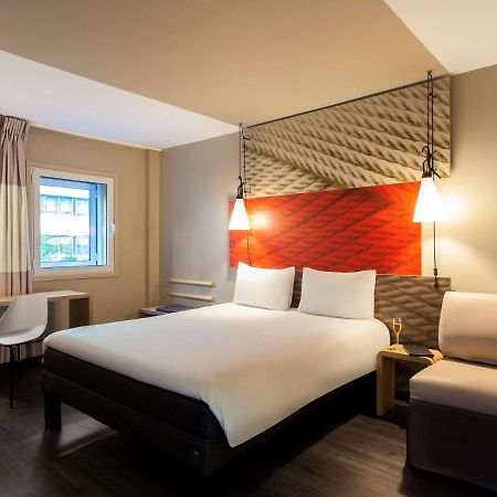 Hotel Ibis Lisboa Liberdade Extérieur photo